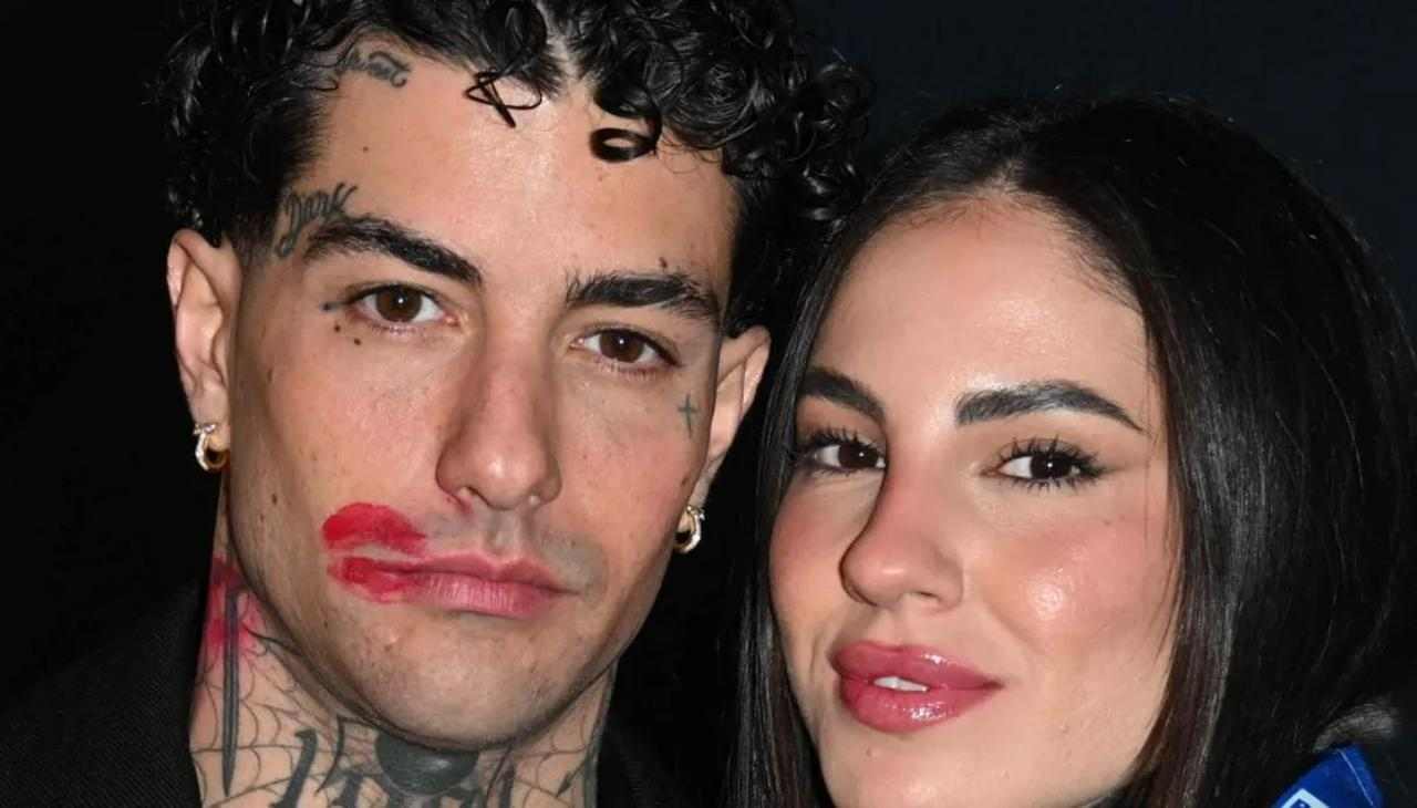 Tony Effe, l’incidente e la corsa in ospedale: Giulia De Lellis si chiude nel silenzio | Era con la figlia Priscilla